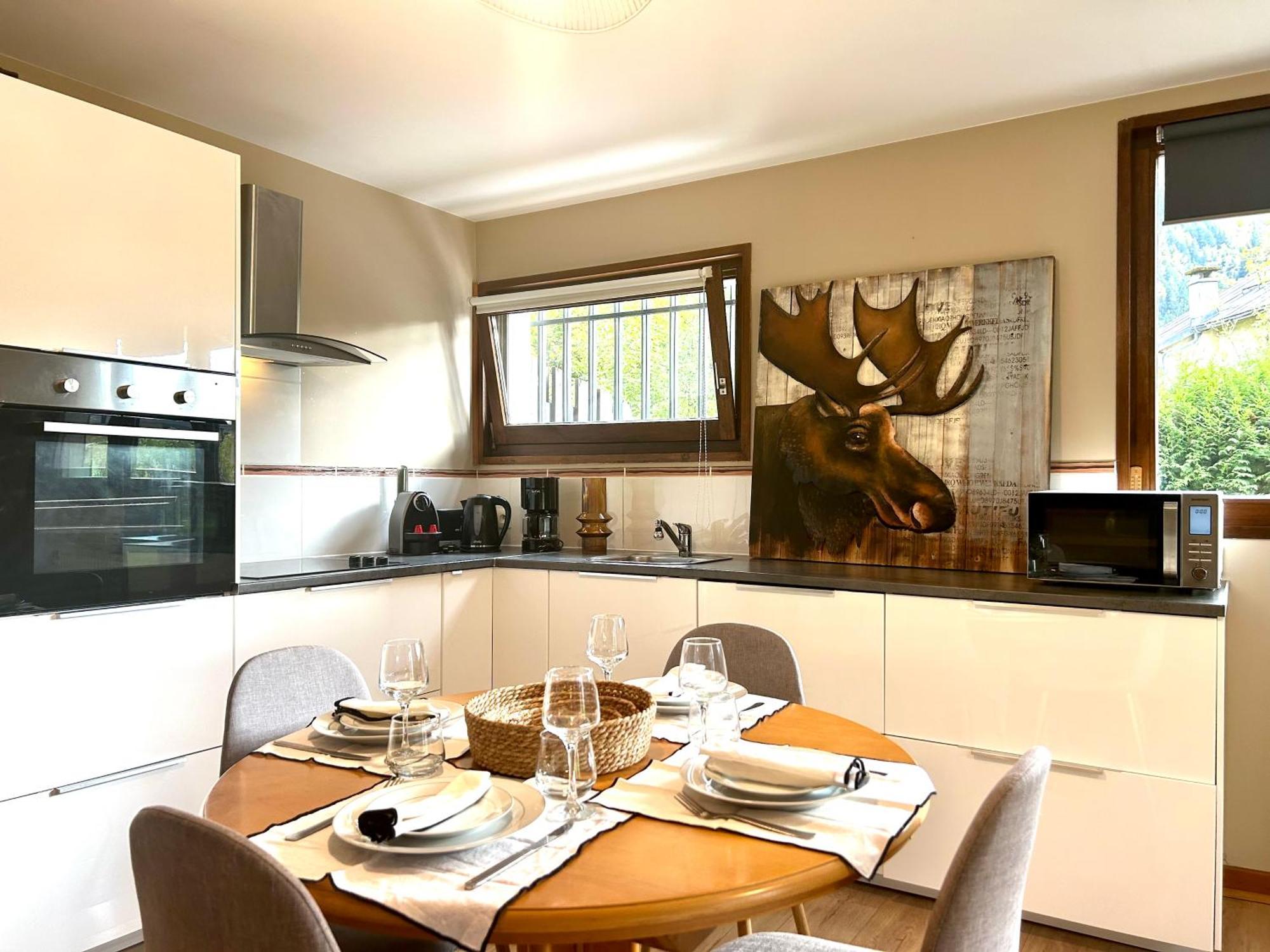 Appartement Style Chalet Avec Grande Terrasse Et Parking Prive Chamonix Exterior foto